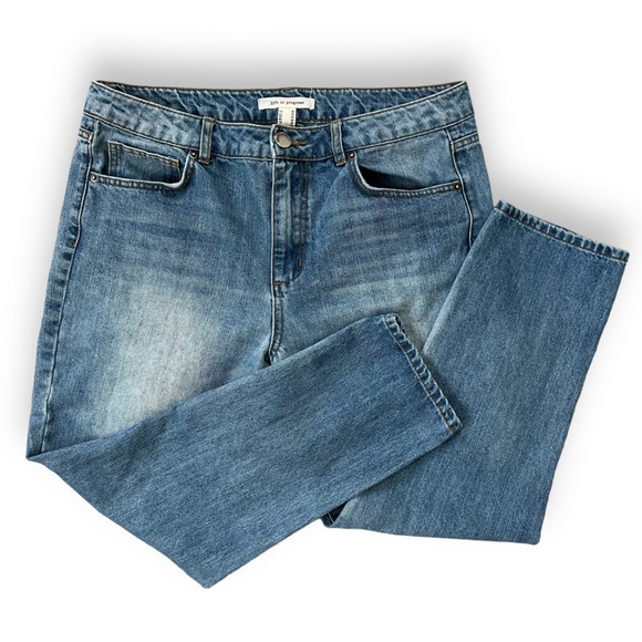 Life In Progress Relaxed Fit Block Acid Washed Distressed Cropped Ankle Jeans - Picture 2 of 13